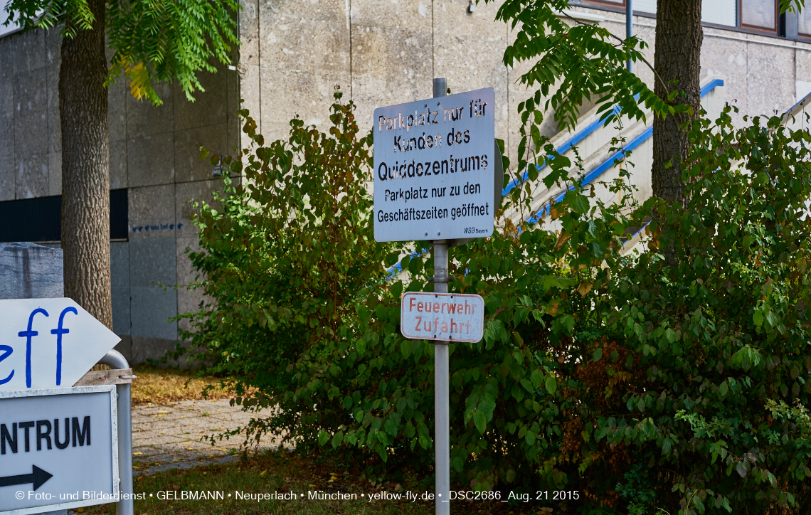 21.08.2015 - die Abrissbaustelle Quiddezentrum in Neuperlach